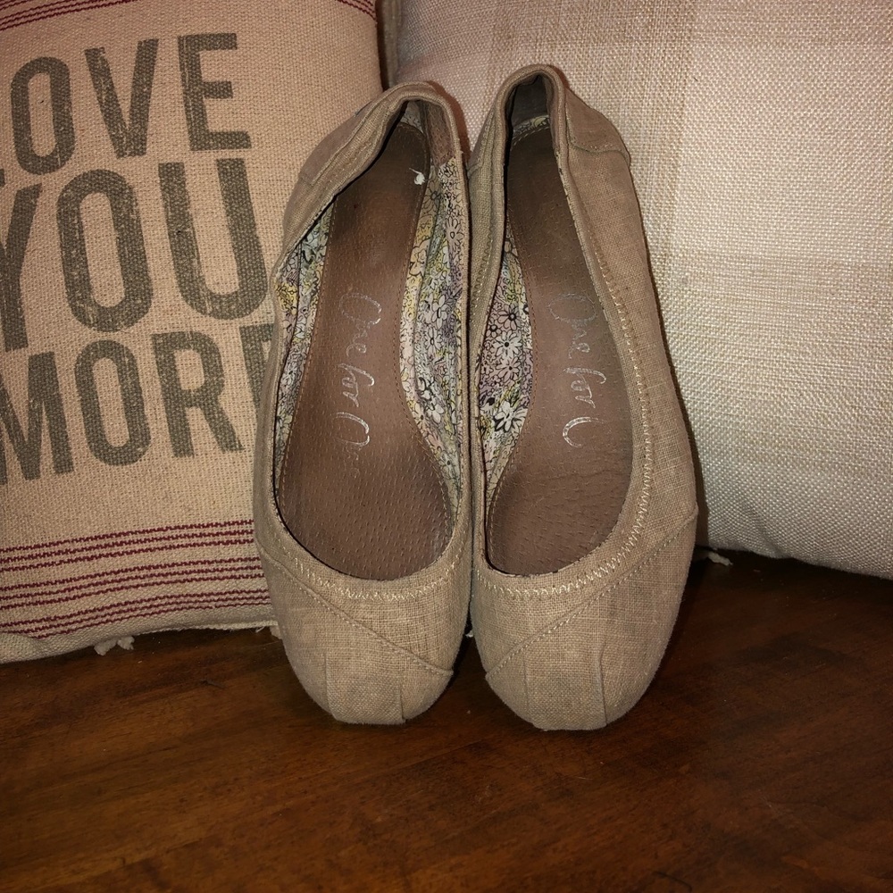 Toms canvas ballet flats